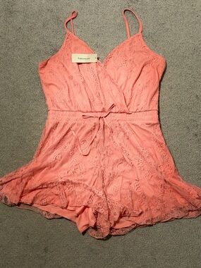 Francesca's Collections Coral Lace Romper - size XL